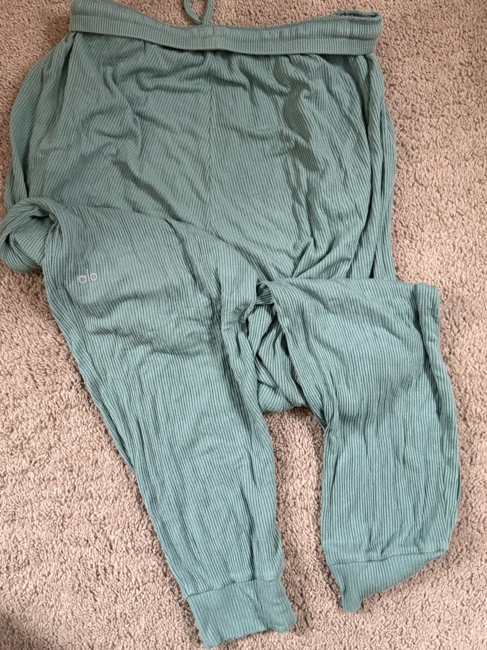 alo high waist whisper pant - Picture 3 of 4